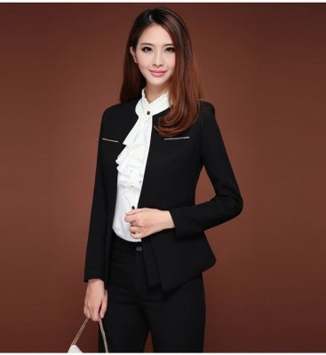 Trang phục Vest luôn là một trong những mẫu đồng phục công sở nữ phổ biến và được yêu thích