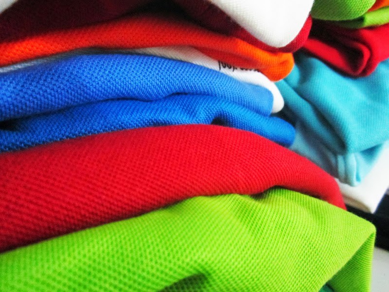 Chất liệu vải có hàm lượng cotton càng thấp càng hạ giá thành khi may áo đồng phục giá rẻ