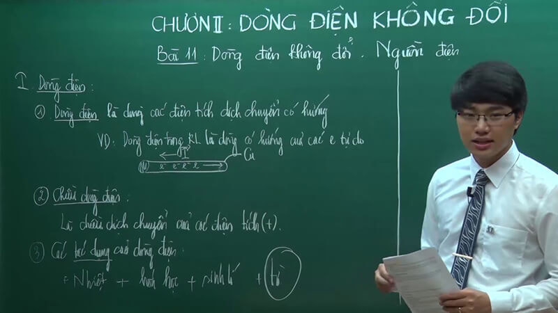 Giáo viên luyện thi Vật lí online Thầy Phạm Văn Tùng
