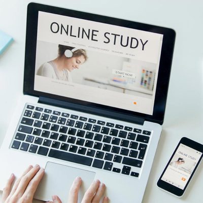 Học online là gì? Nên hay không học online