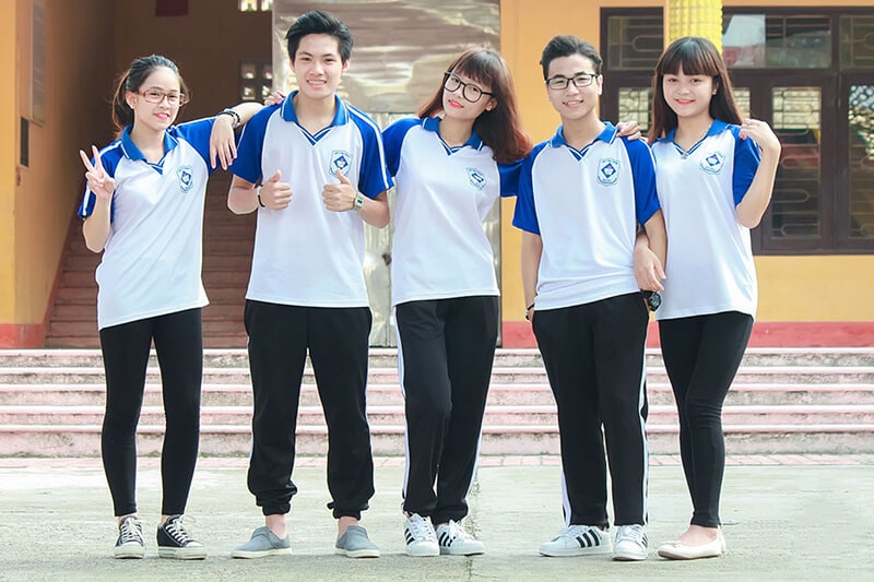 May đồng phục học sinh giúp thể hiện văn hóa, bản sắc riêng của từng trường