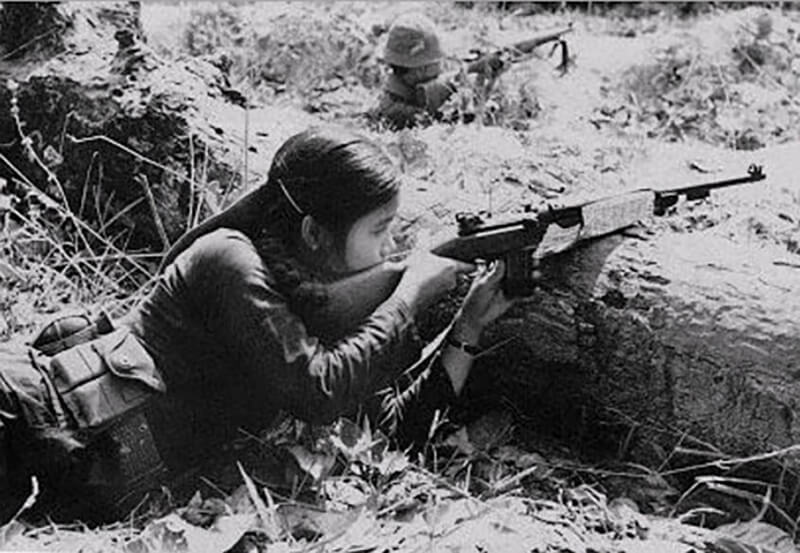 Người phụ nữ Việt Nam luôn mang trong mình dòng máu anh hùng, ý chí kiên cường, chịu thương, chịu khó trong thời chiến cũng như thời bình.