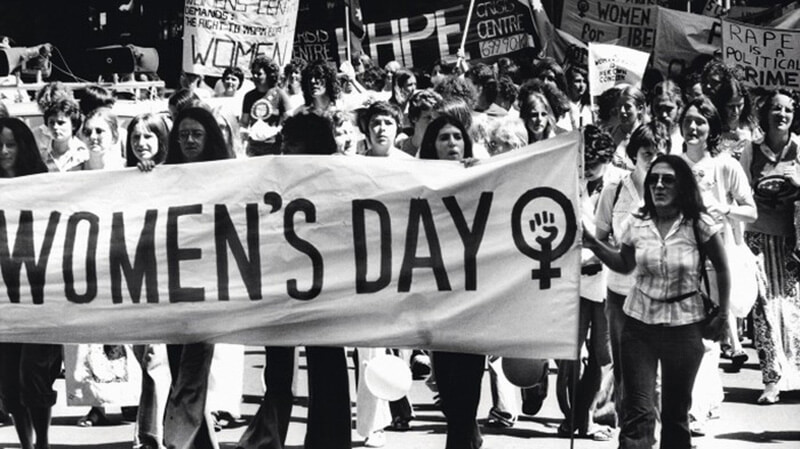 Ngày Quốc tế Phụ nữ 8/3 bắt nguồn từ những phong trào đòi quyền bình đẳng cho phụ nữ trên thế giới.