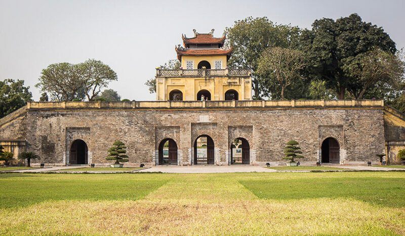 Hoàng thành Thăng Long là một trong các địa điểm du lịch lâu đời tại Hà Nội