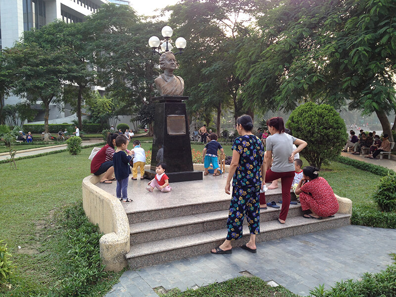Bức tượng nữ anh hùng Ấn Độ nằm trong Công viên Indira Gandhi