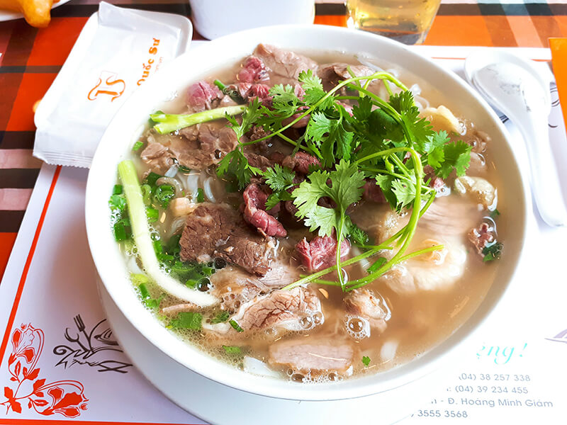 Khu phố ẩm thực Lý Quốc Sư với món về phở nổi tiếng Hà Nội