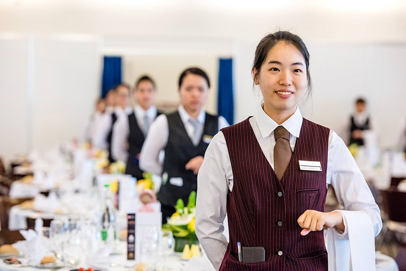Ngành du lịch, quản lý nhà hàng luôn nằm trong top ngành nghề có thu nhập cao