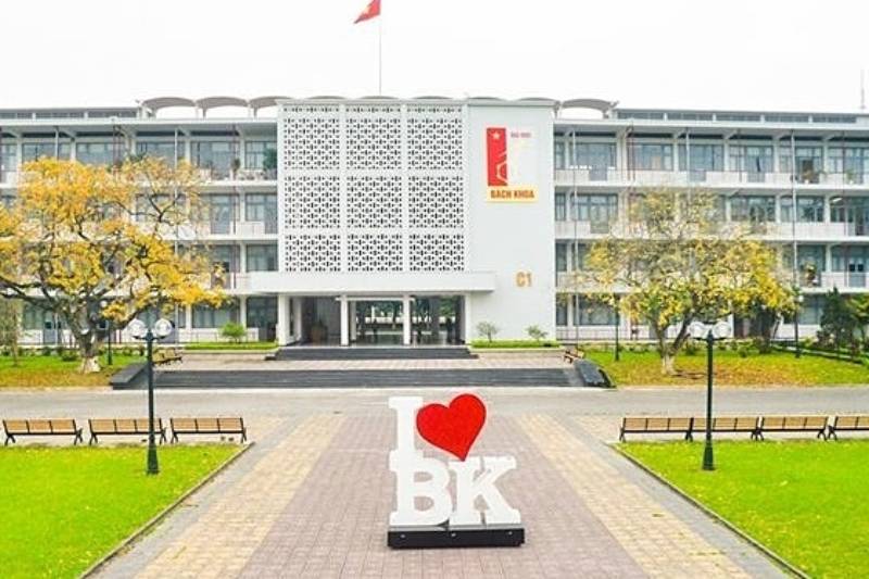 Bách Khoa- trường đại học ở Hà Nội top đầu cả nước