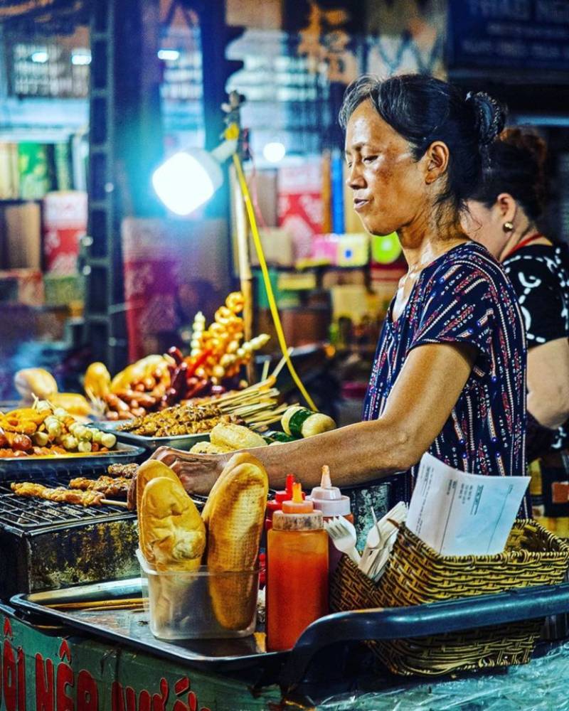 Thiên đường ẩm thực số 1 tại chợ đêm Hà Nội