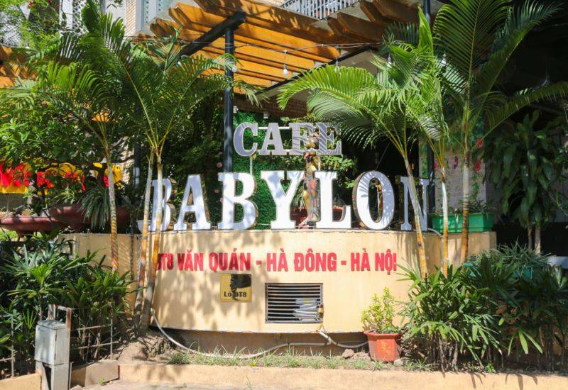 Khám phá quán trà sữa đẹp lấy cảm hứng "vườn treo Babylon" tại Hà Nội