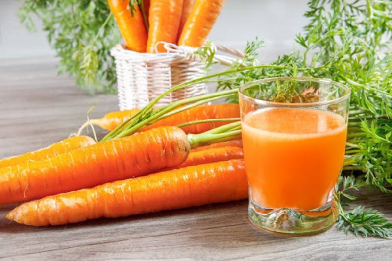 Nước ép cà rốt - thức uống tốt cho sức khỏe học sinh mùa dịch