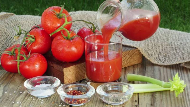 Cung cấp vitamin A từ nước ép cà chua, giảm căng thẳng, mệt mỏi
