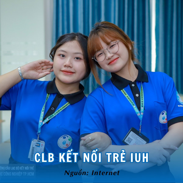 Mẫu áo polo xanh dương nẹp trụ đen năng động CLB Kết Nối Trẻ IUH