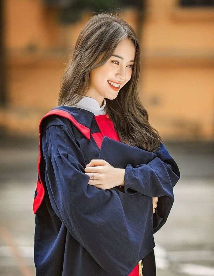 Mẫu trang phục tốt nghiệp trường đại học Sư Phạm Hà Nội