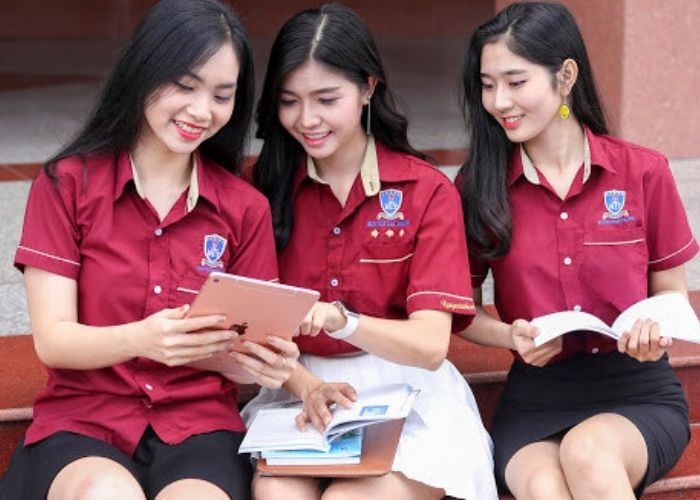 Mẫu đồng phục đại học đẹp nhất của trường Nguyễn Tất Thành