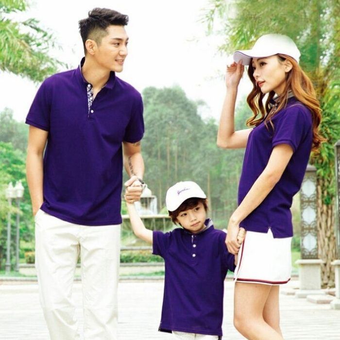 Mẫu áo gia đình có màu tím than mang phong cách thiết kế thời thượng