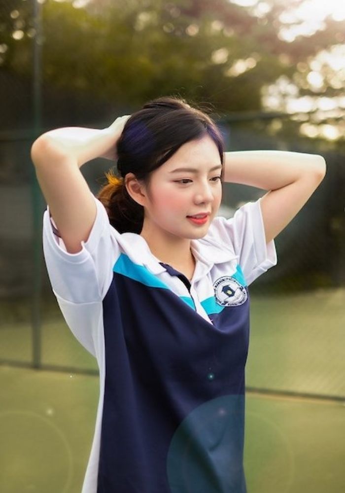 Thiết kế trẻ trung, năng động của đồng phục thể dục đại học Nông Lâm