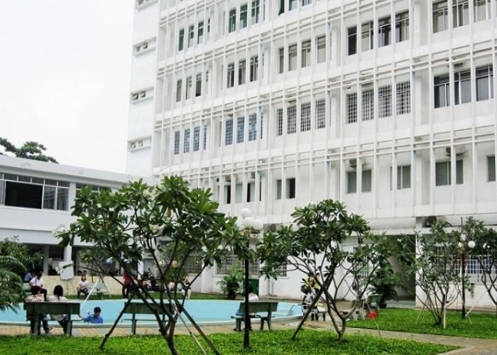 Trường đại học Duy Tân nổi tiếng nằm giữa trung tâm thành phố Đà Nẵng