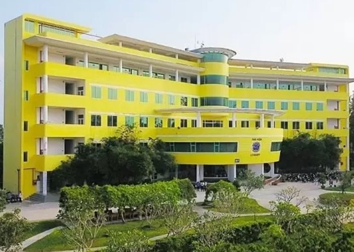 Đại học Trà Vinh là một trong những trường đại học công lập đầu tiên của Việt Nam