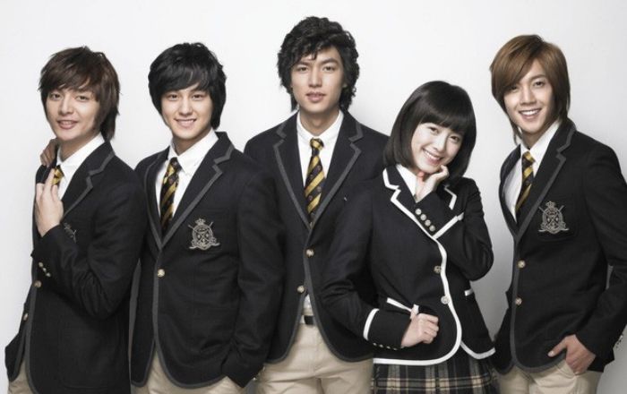 Đồng phục trường Yongin được bộ phim nổi tiếng Hàn Quốc quảng bá