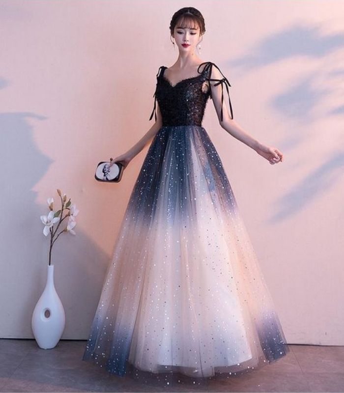 Concept Party Night với 11 mẫu váy độc chiếm Spotlight