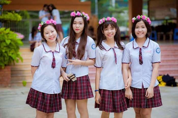 Công ty may Việt Nhật chuyên sản xuất đồng phục học sinh giá tốt