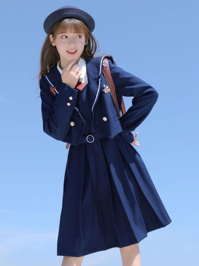 Mẫu trang phục học sinh thiết kế kiểu dáng hiện đại, trẻ trung