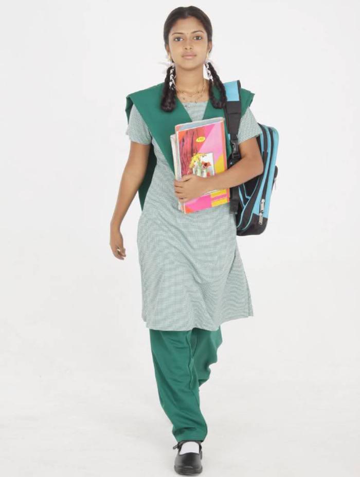 Trang phục dành cho nữ sinh tại đất nước Ấn Độ