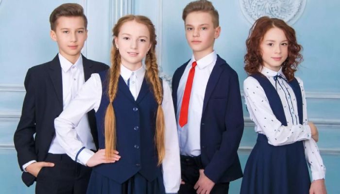 Trang phục đến trường của học sinh tại nước Nga