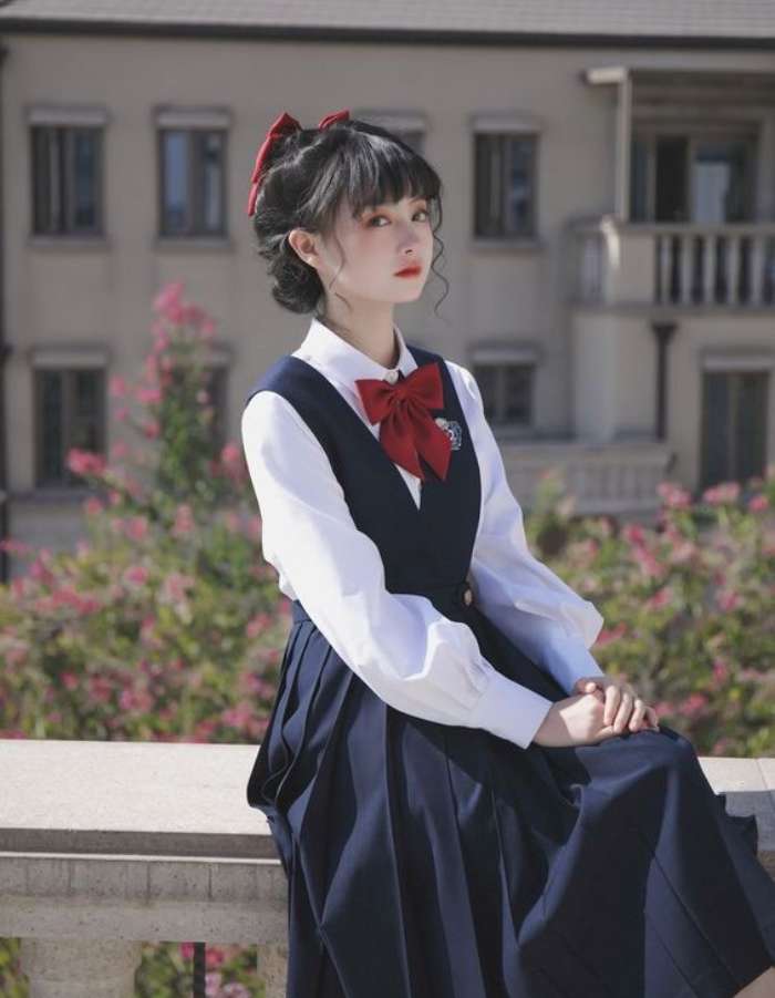 Mẫu váy yếm đồng phục học sinh nữ Nhật Bản