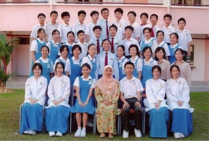 Quần áo học sinh nữ tại đất nước Malaysia