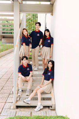 Mẫu Áo Lớp Màu Xanh Đen Có Cổ Màu Đỏ Đô BST Polo Besties (Hình 1)