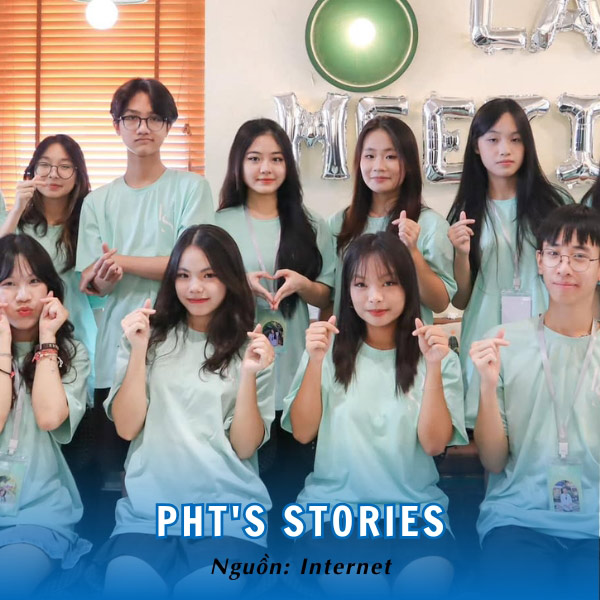 Thiết kế áo phông đồng phục cổ tròn CLB PHT's Stories màu xanh dương trẻ trung, năng động